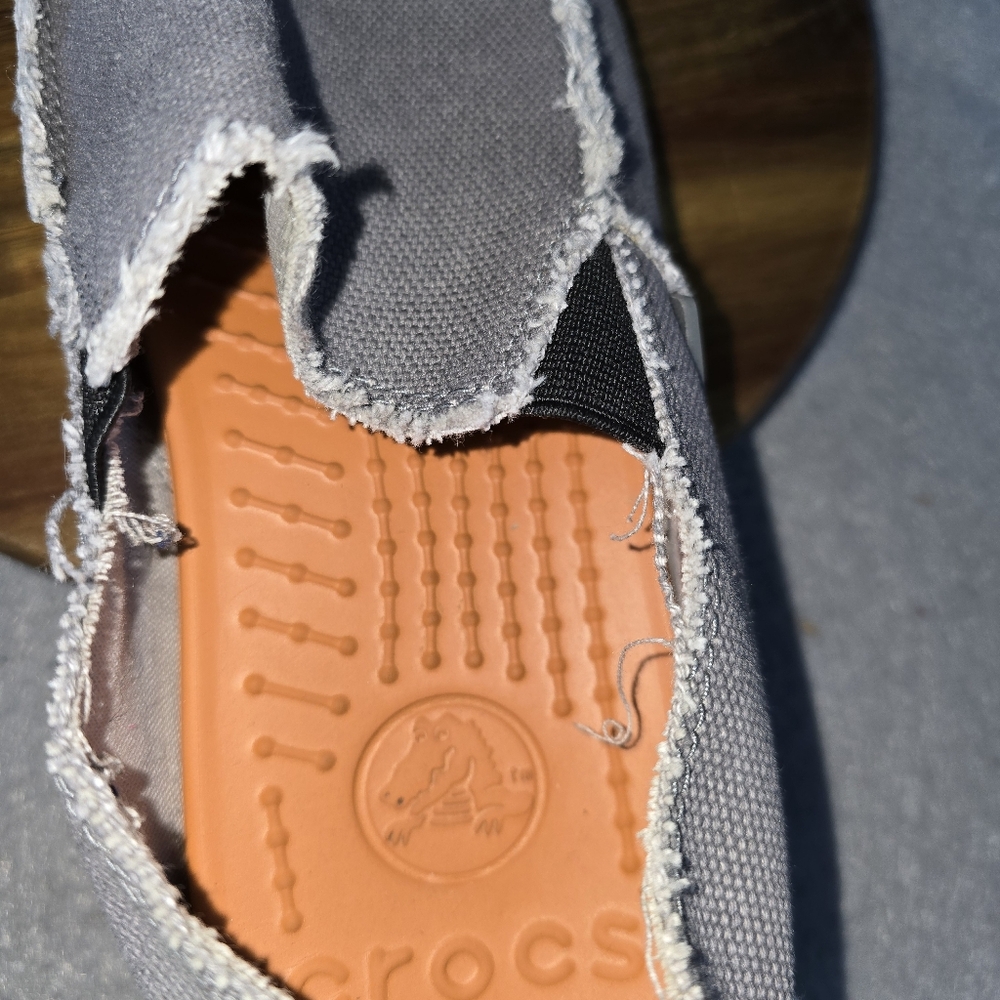 CROCS Santa Cruz Slip-on Canvas Shoes Size 8 M - Picture 10 of 10